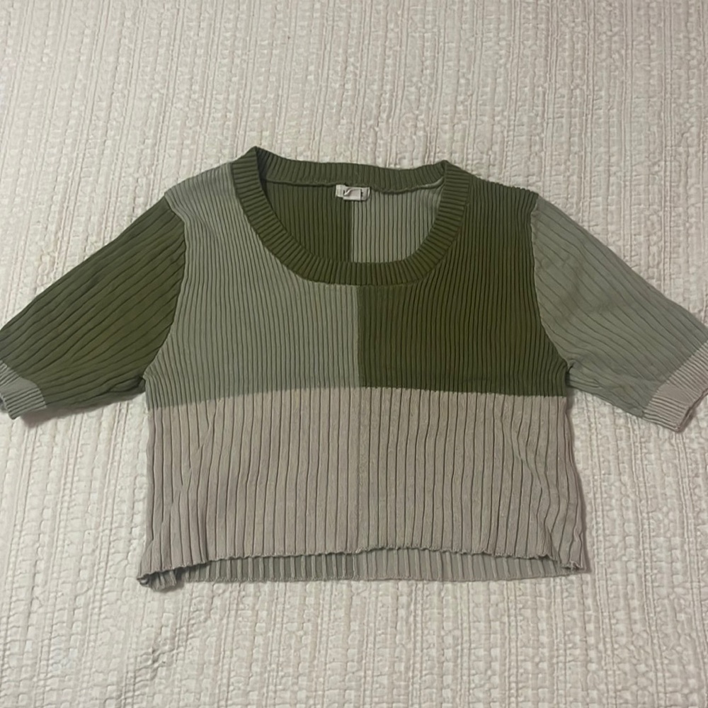 Garage Green Colorblock Crop Top